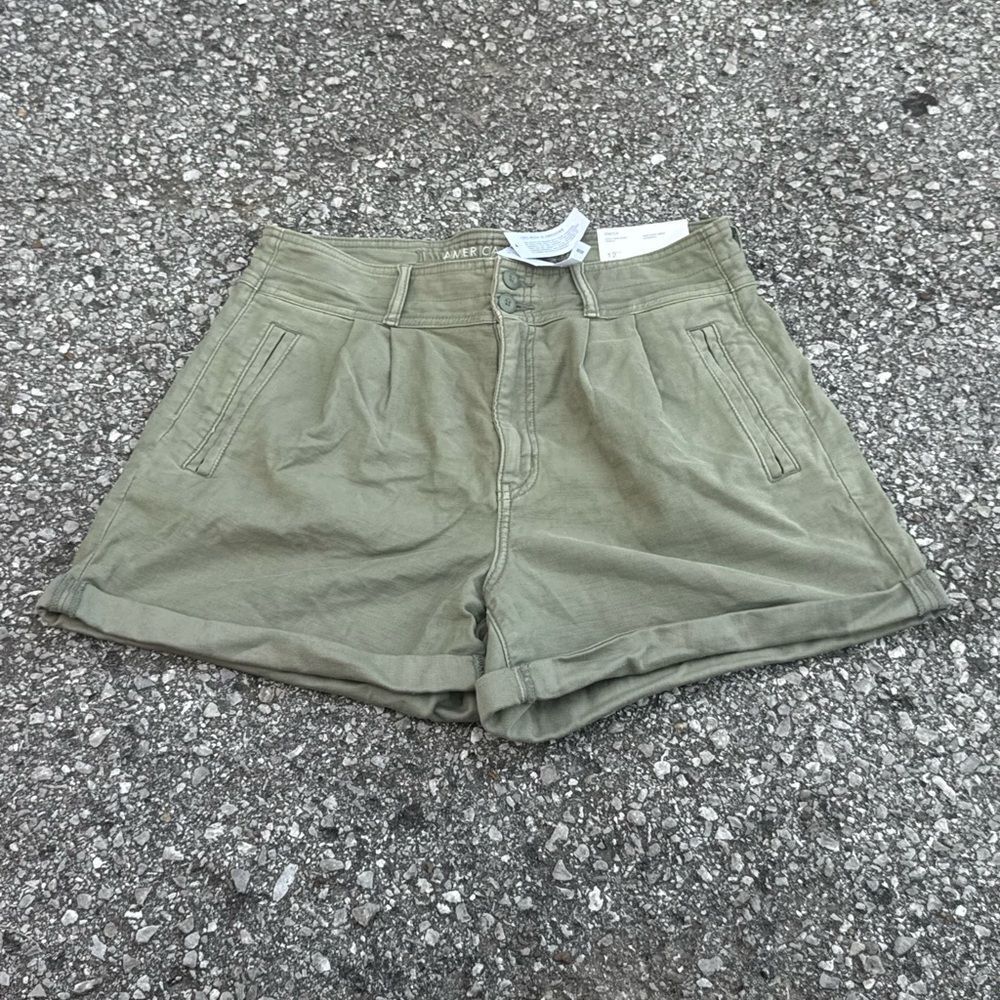 NWT American Eagle High Rise Baggy Mom Shorts